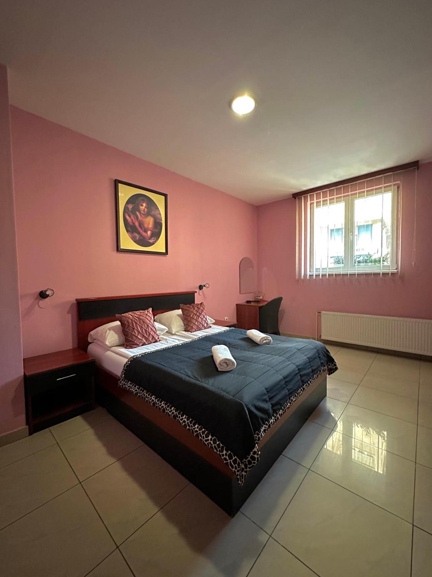 Hostel Herz บันยาลูกา ภายนอก รูปภาพ