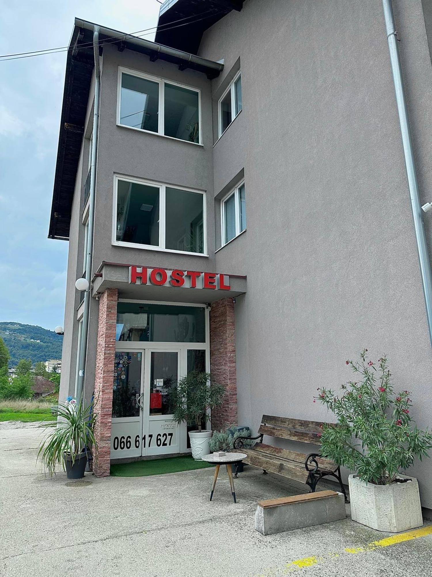 Hostel Herz บันยาลูกา ภายนอก รูปภาพ