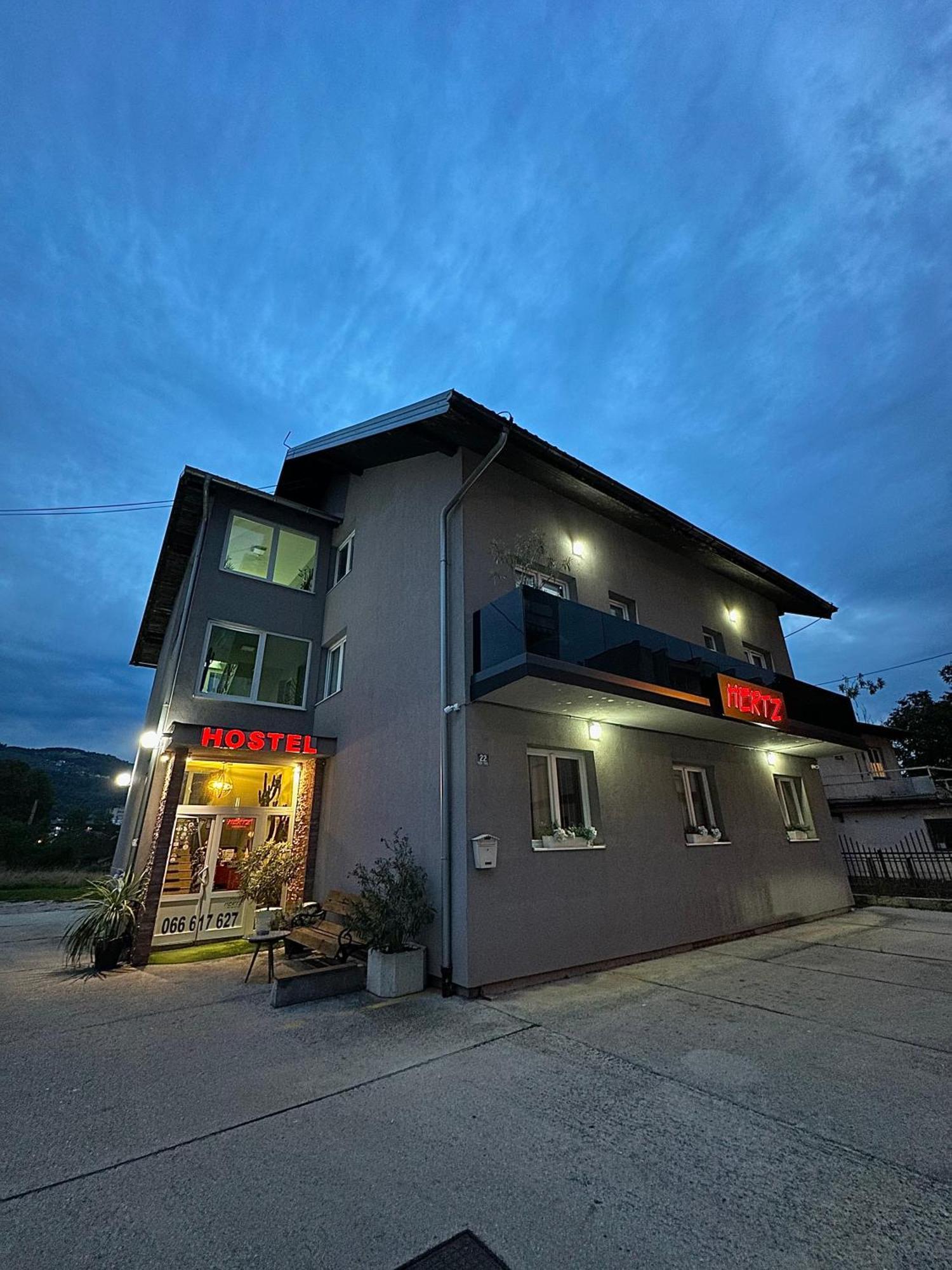 Hostel Herz บันยาลูกา ภายนอก รูปภาพ