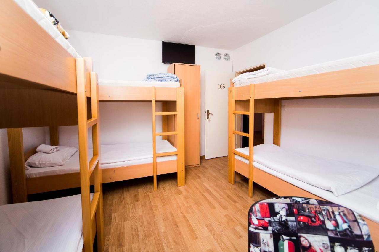 Hostel Herz บันยาลูกา ภายนอก รูปภาพ