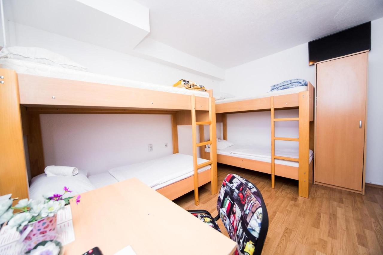 Hostel Herz บันยาลูกา ภายนอก รูปภาพ