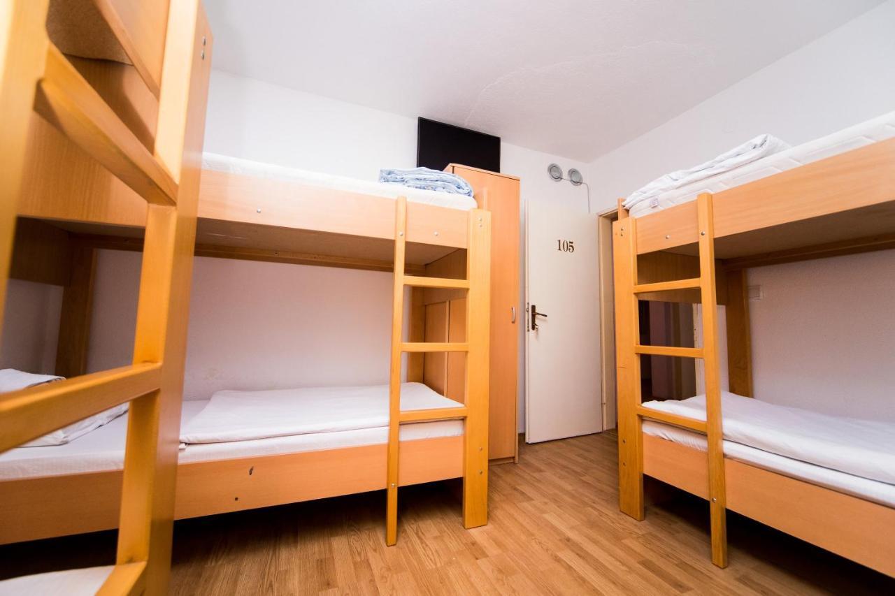 Hostel Herz บันยาลูกา ภายนอก รูปภาพ