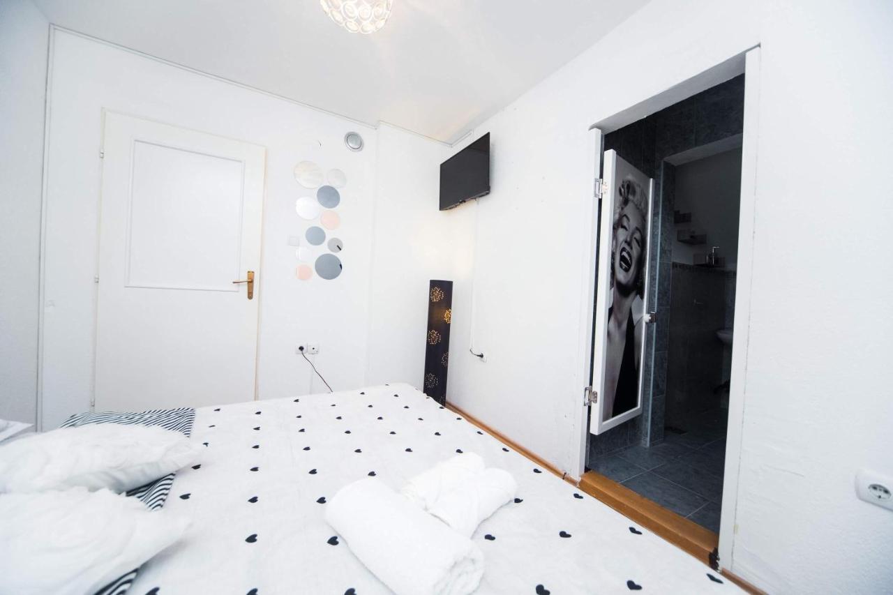 Hostel Herz บันยาลูกา ภายนอก รูปภาพ